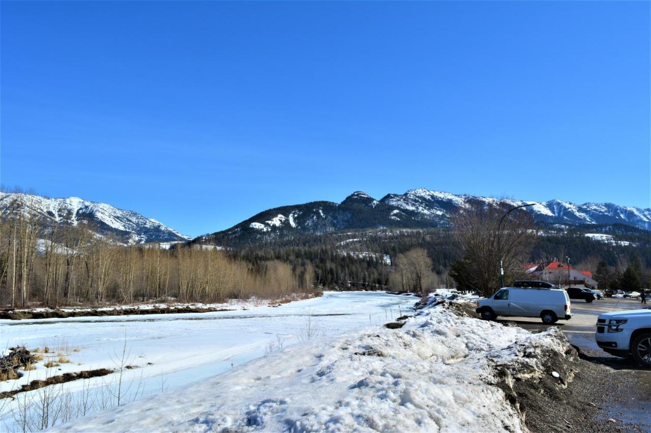 Fernie Stanford Resort Екстер'єр фото