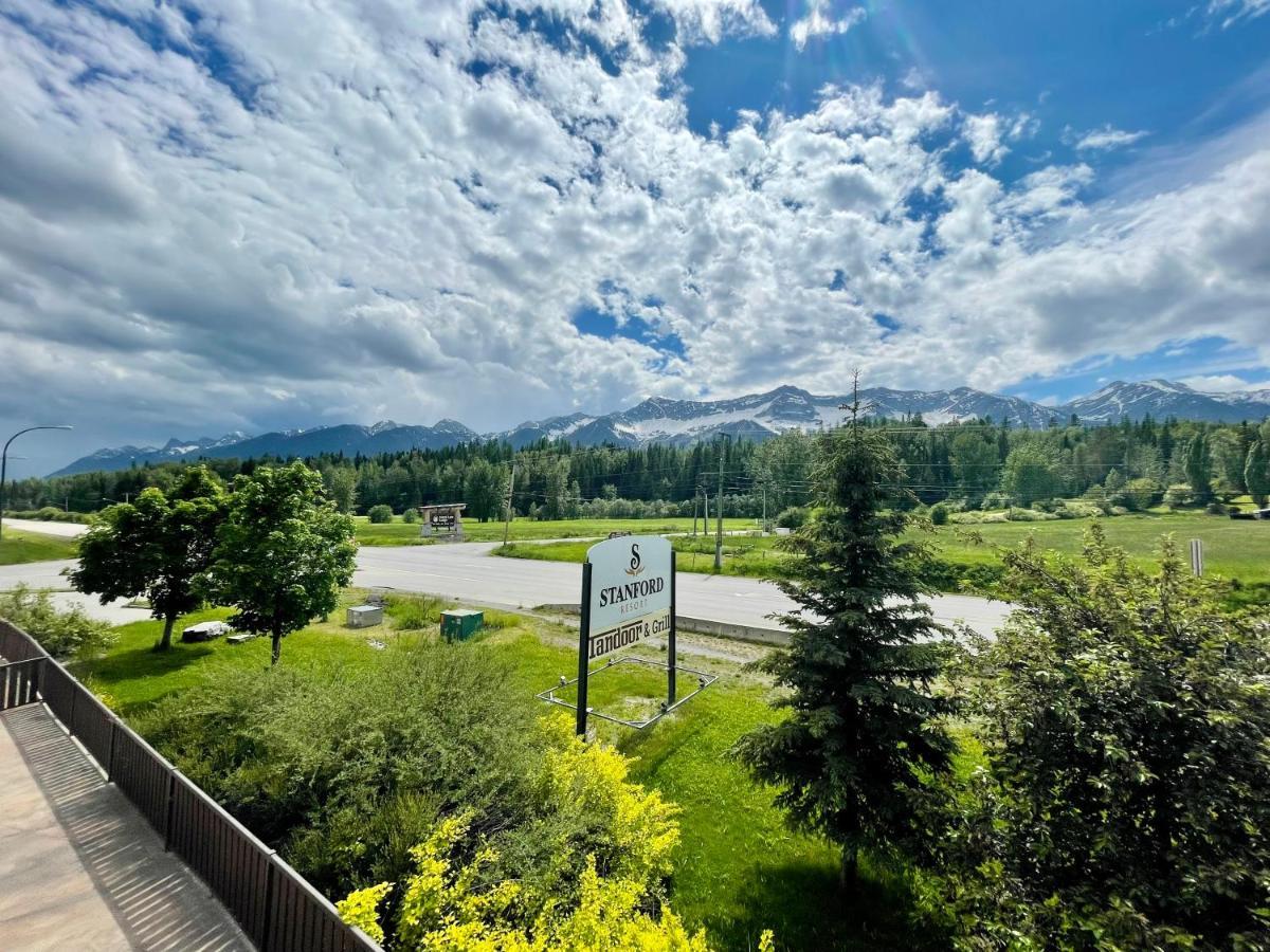Fernie Stanford Resort Екстер'єр фото