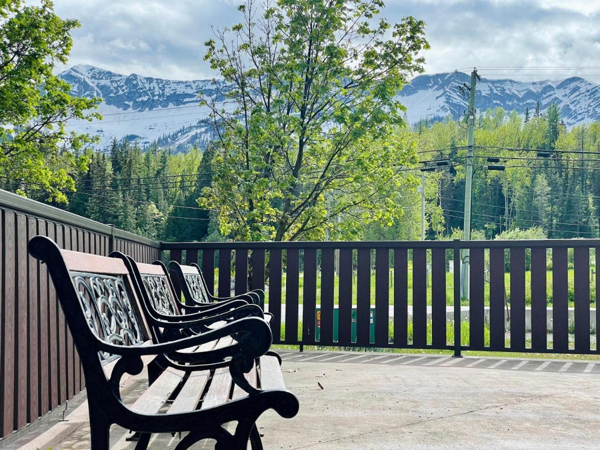 Fernie Stanford Resort Екстер'єр фото